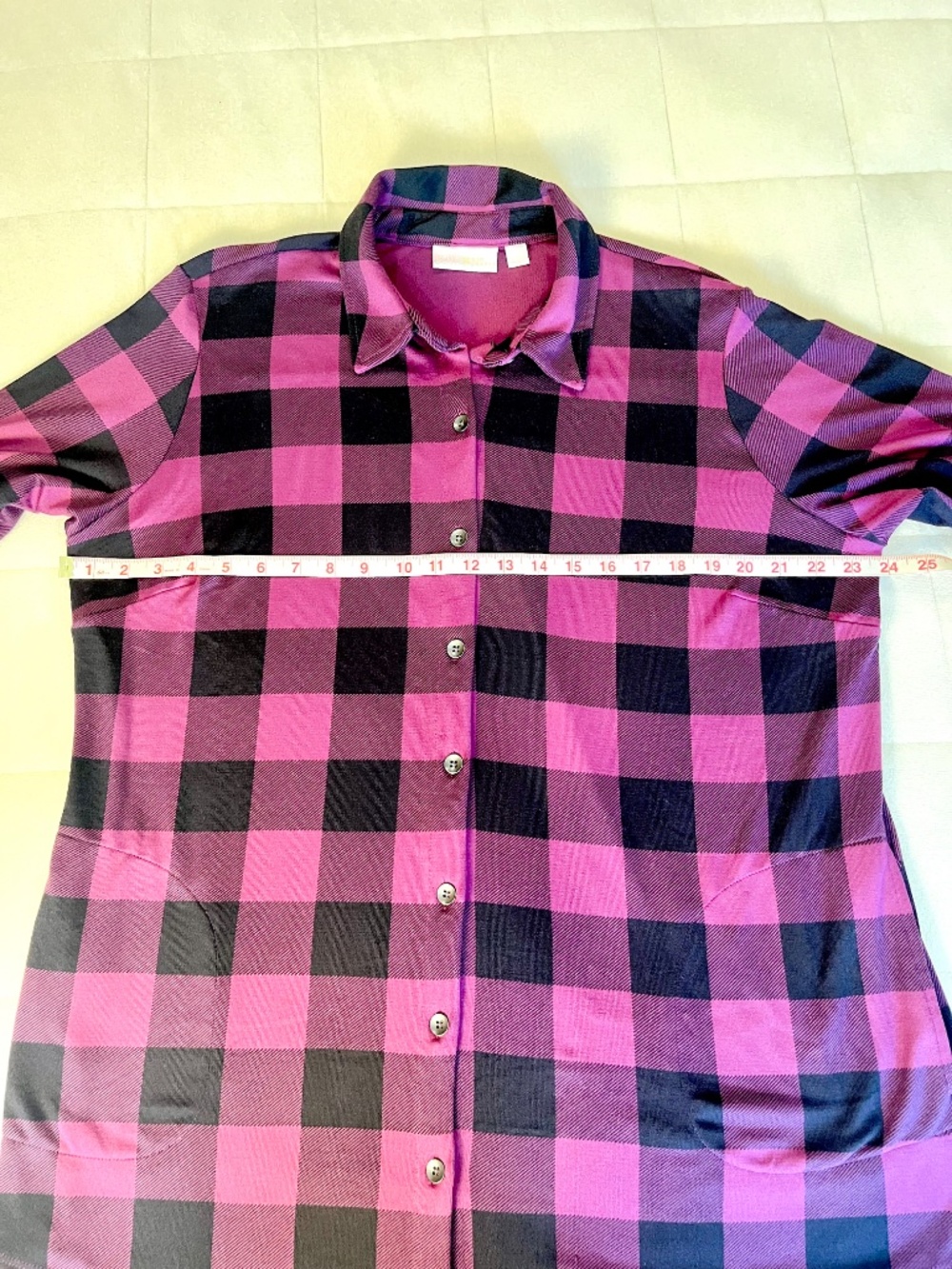Super Soft, Belle by Kim Gravel Buffalo Plaid Tunic Top Pink Black Button Front - Picture 7 of 10